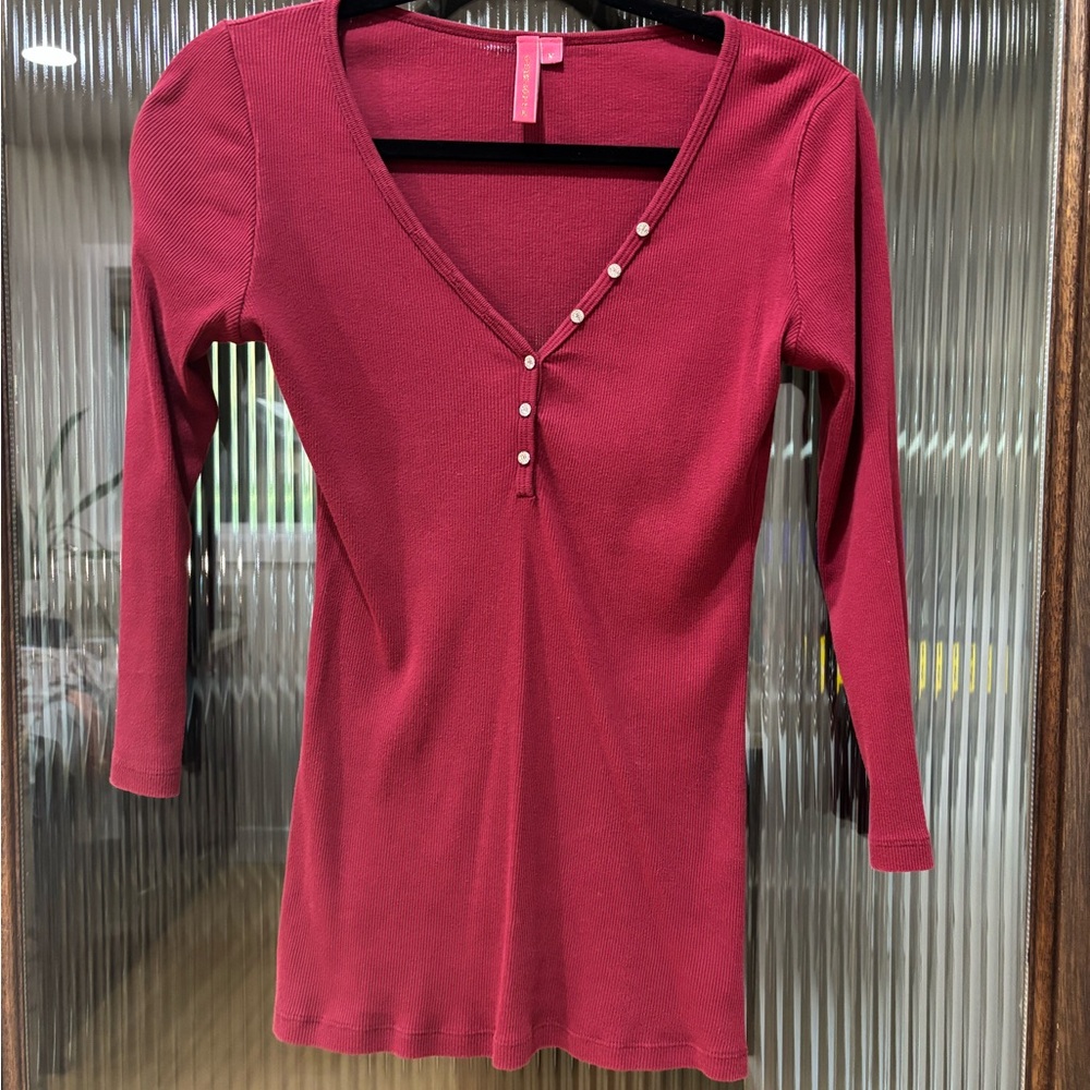 Women's V-Neck Burgundy Top